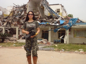 高娓娓：十周年纪念----汶川地震亲历釆访的讲述