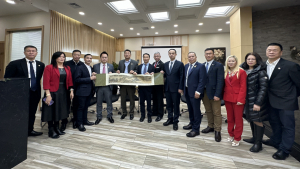 美国V视:福建省外事办友好代表团到访美国亚裔社团联合总会