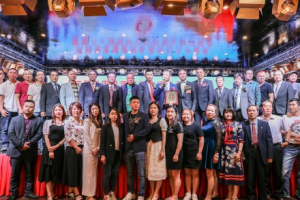 美国V视：美国福建同乡会第八十届新职员就职典礼在纽约举行