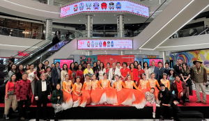 美国V视（视频+图文综合报道）：2023海外华人新春元宵节晚会在新州举行 中华传统文化吸引中美观众