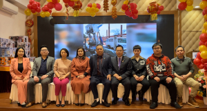 美国V视（视频+图文综合报道）：72钢铁集团年度盛典高朋满座 欢聚一堂