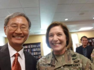 高娓娓：余学钧博士一行协助南方战区总部举办五月亚太文化传承月庆祝活动